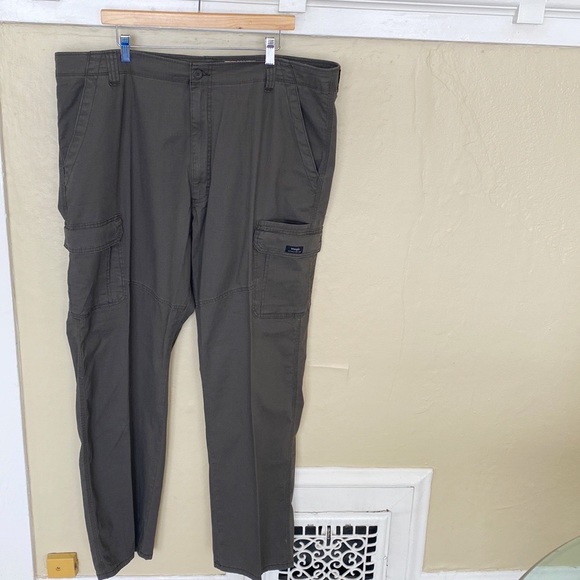 Wrangler Pants Wrangler Relaxed Fit Cotton Cargo Pants 42x32 Poshmark